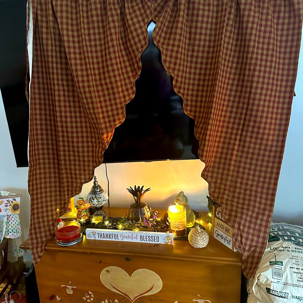 One pair of Lined swags.  63In long.